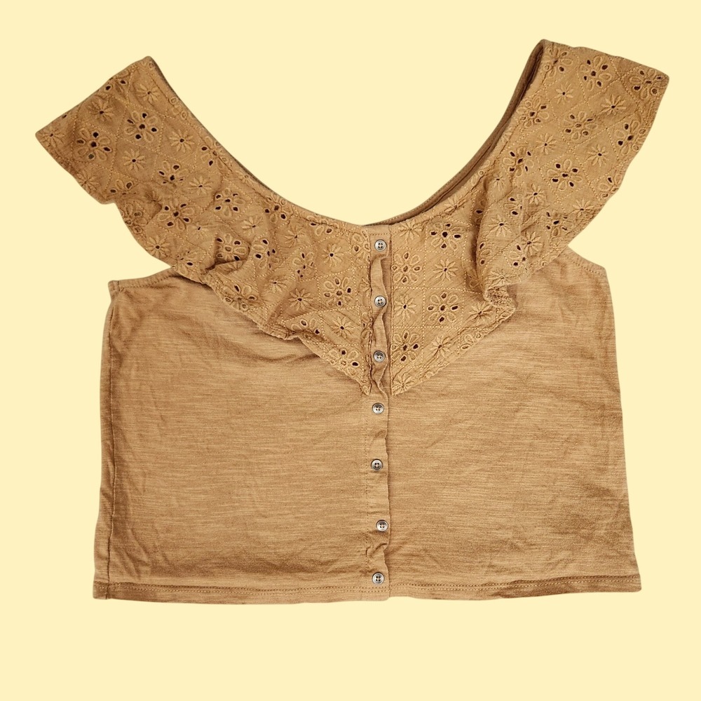 American Eagle Tan Eyelet Ruffle Button Front Crop Top Womens Medium Boho Cotton